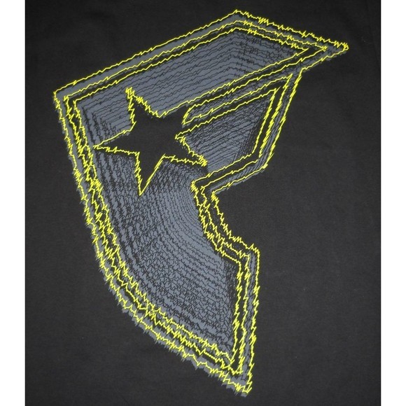 FAMOUS STARS & STRAPS T Shirt Mens Medium SKEEZY Skate Board Graphic Logo NOS - Picture 2 of 2